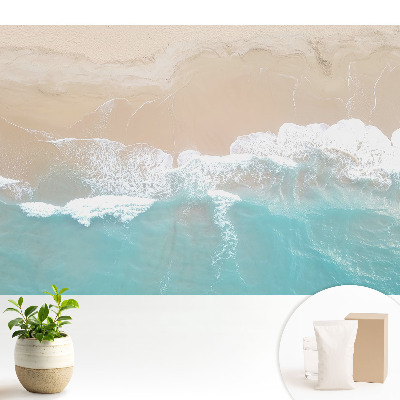 Tapeta na stenu s motívom plážových vĺn v minimalistickom štýle pre relaxačnú atmosféru