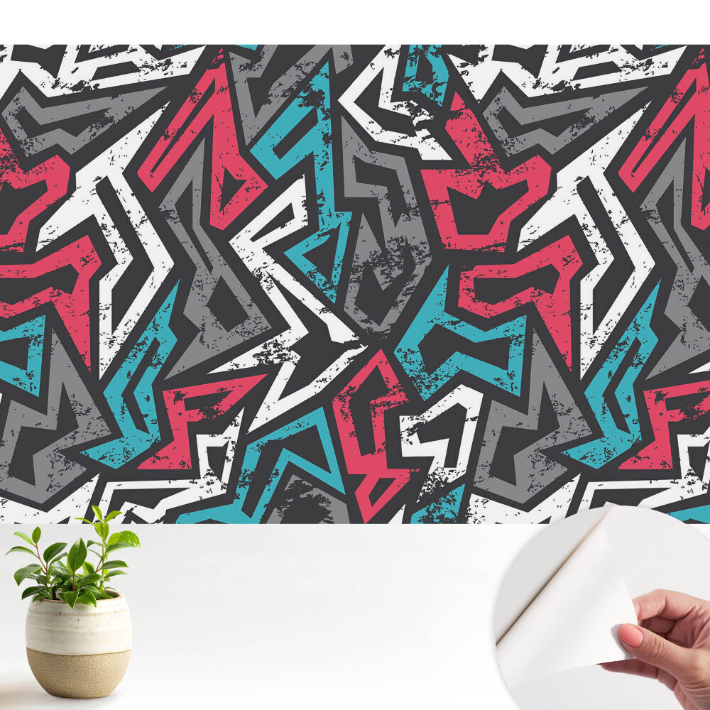 Tapeta do obývačky s geometrickým graffiti dodávajúcim sviežu energiu