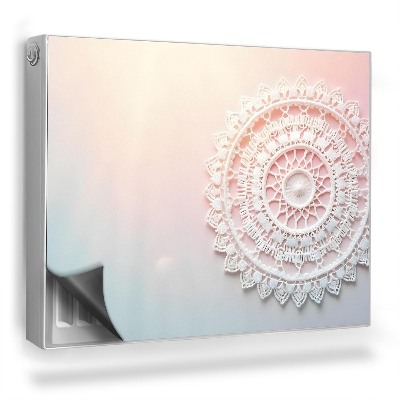 Dekoračný magnet na radiátor Biela mandala, prelamované väzby, pastely