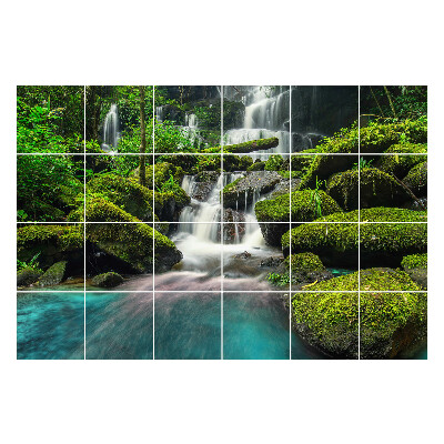 Samolepky na obklady Vodopád v zelenom lese