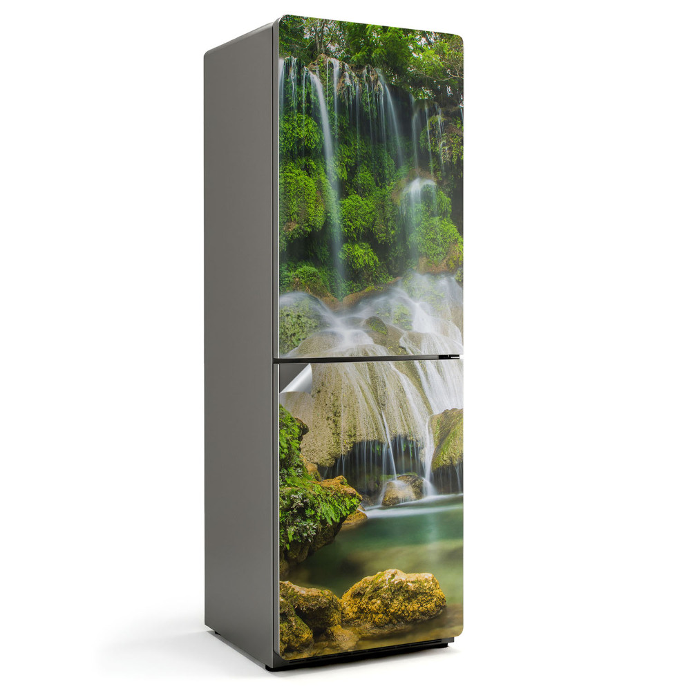 Samolepiaca nálepka na chladničku Vodopád medzi vegetáciou