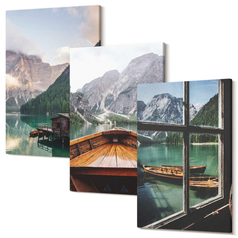 Sada 3 obrazov Horské jazero s loďou a drevenými domčekmi