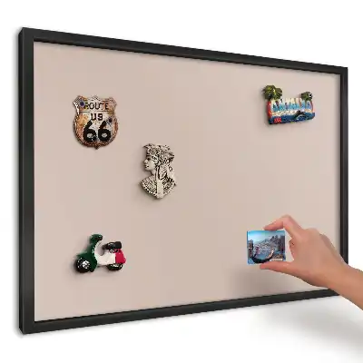 Magnetická nástenka na stenu v minimalistickom béžovom vyhotovení