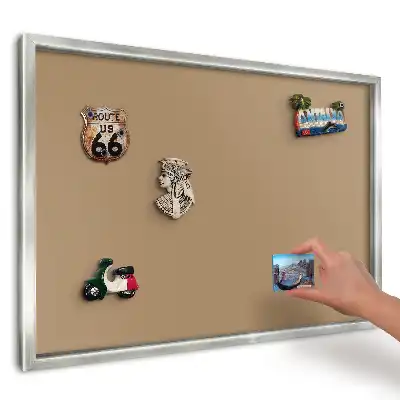 Magnetická tabuľa na suveníry z ciest v žiarivej minimalistickej oranžovej farbe