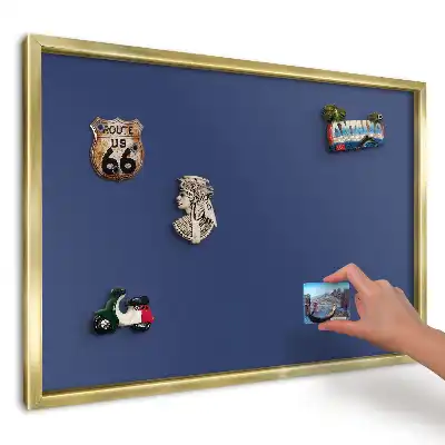 Minimalistická magnetická tabuľa na magnetky z ciest v tmavomodrej farbe